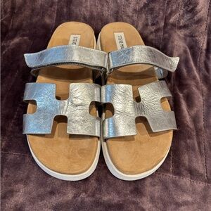 Steve Madden Metallic Silver Kids Slide Sandals with Adjustable Straps